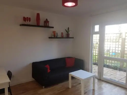 The Lily Pad apartment & Wrens Nest studio