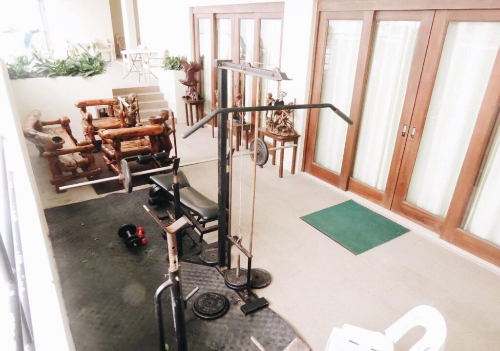 Country Chateau Hotel