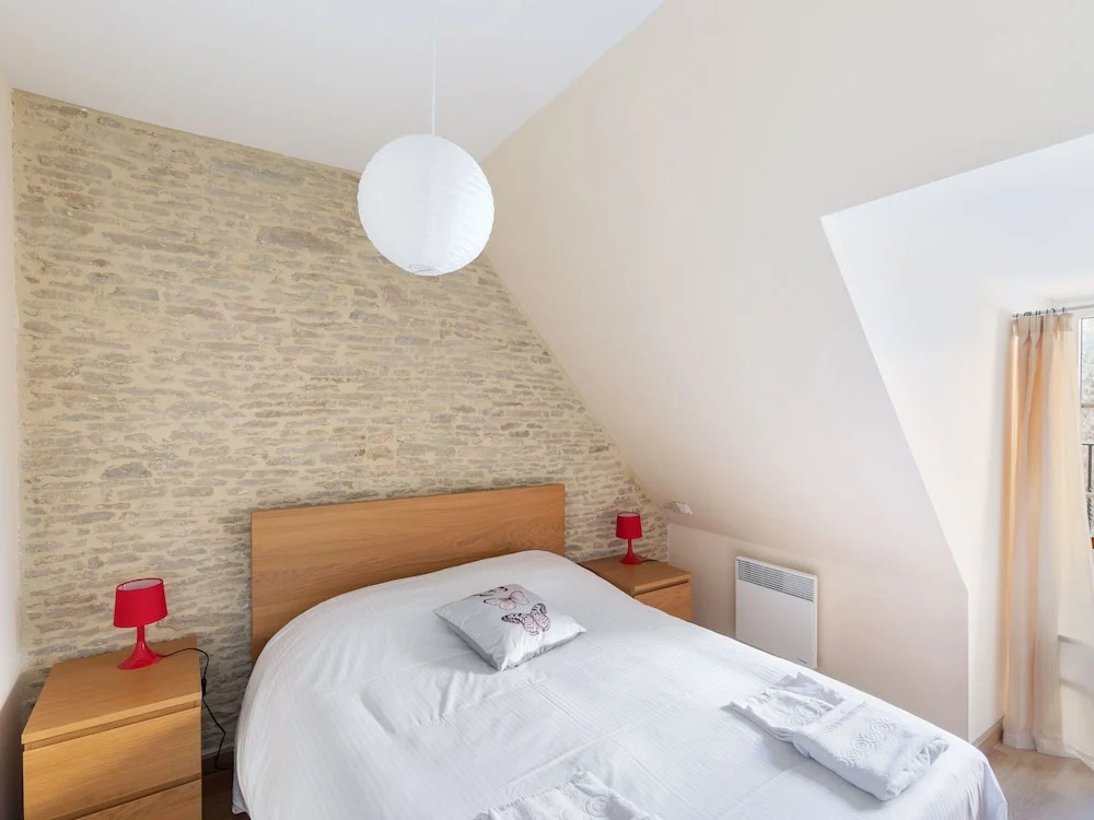 Cozy Apartment in Maisy near Sea