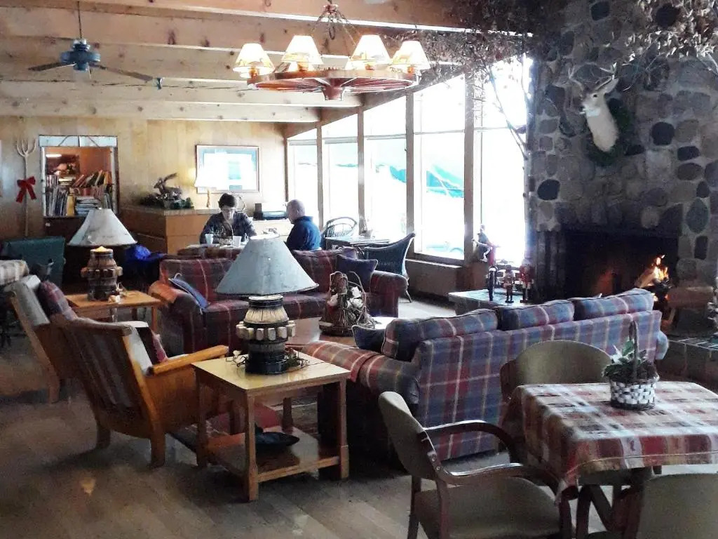 Birchwood Inn