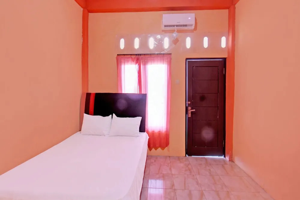 OYO Life 92847 Penginapan Muslim Walker