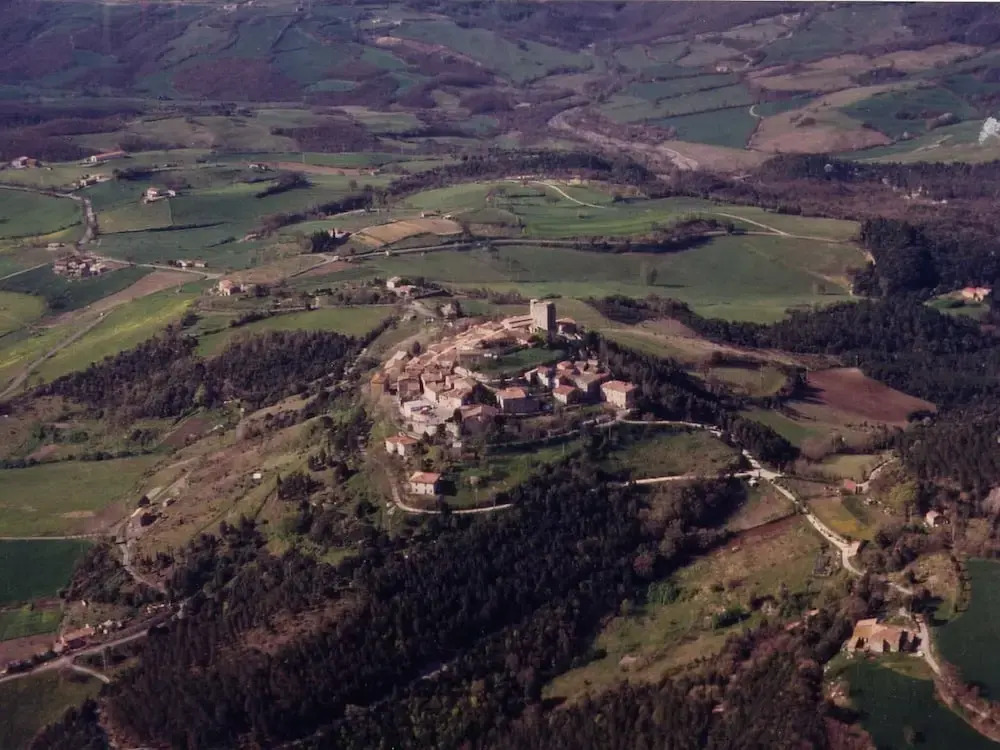 Tuscan Hilltop Getaway