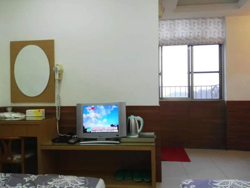 Qun Feng Hotel
