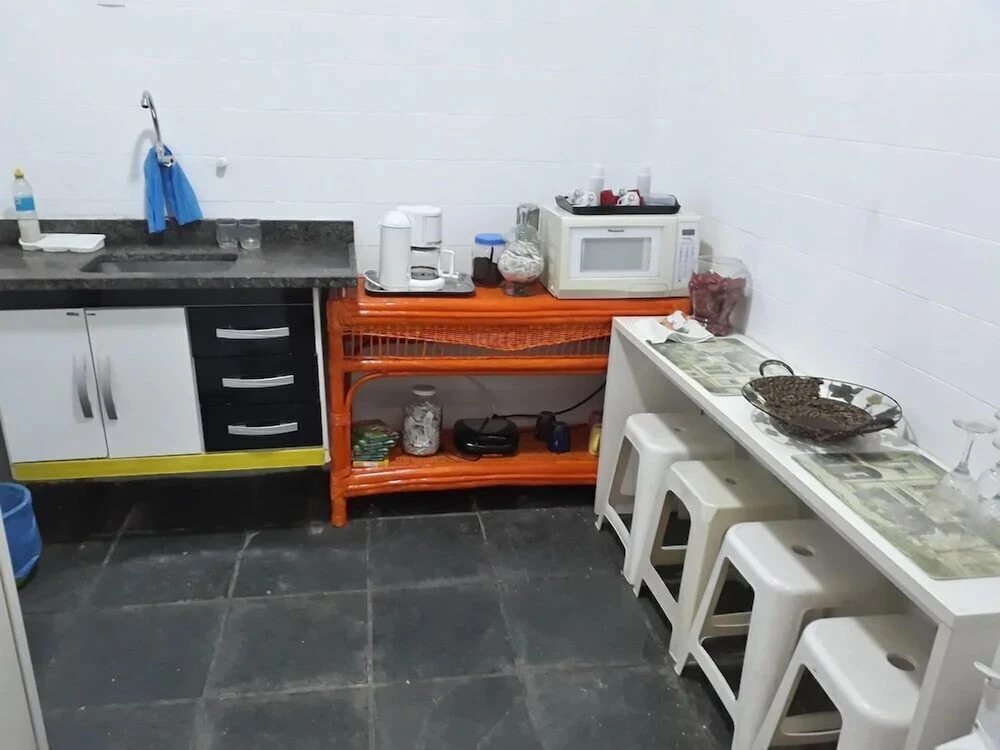 Coach Hostel 7