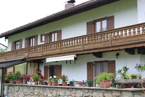 Gaestehaus zum Zitherklaus