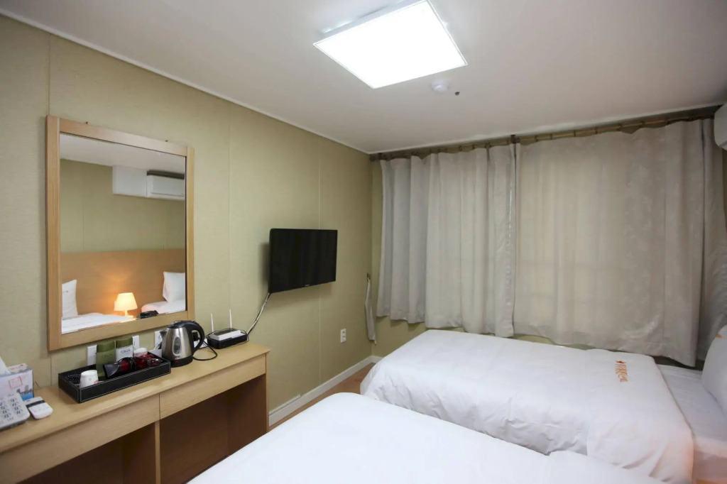 Easy Residence Hotel