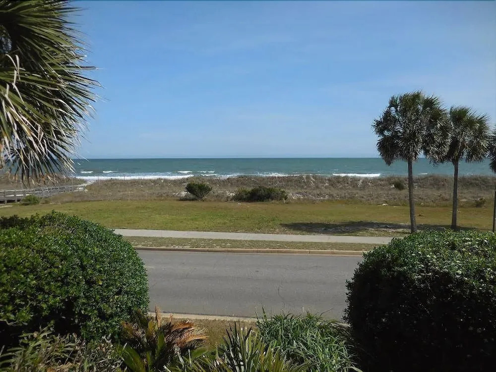 Ocean Forest E110 - 2 Br Condo