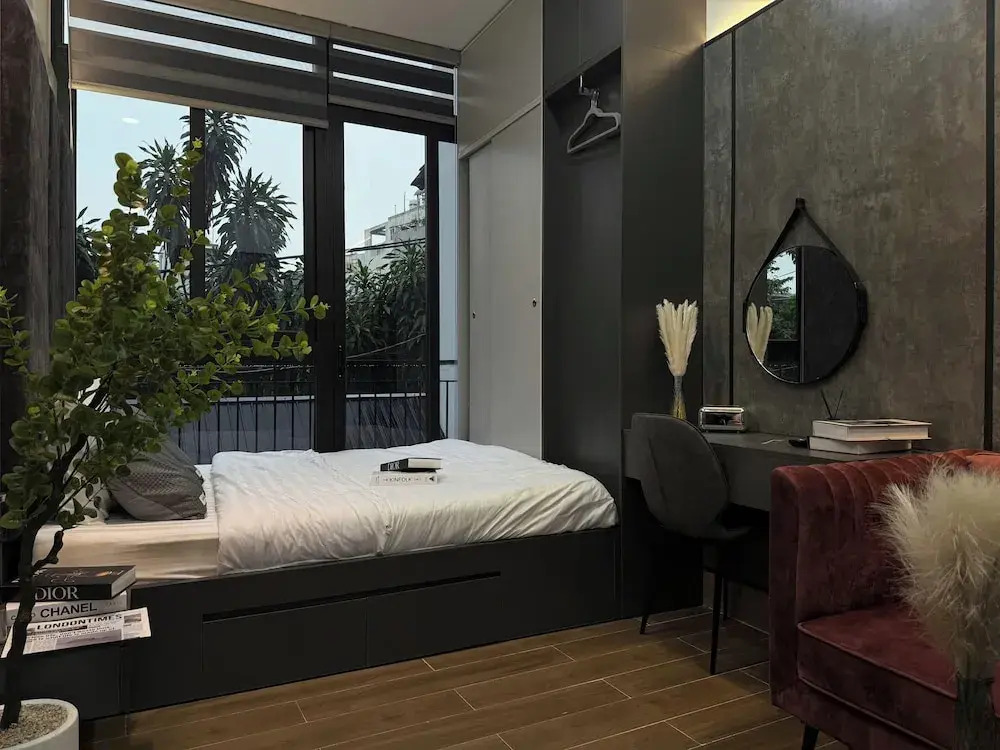 Unite StayCation Nhiêu Tứ