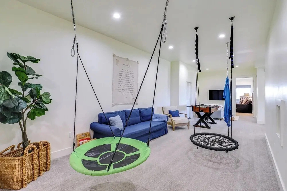 Midway Mountain Farmhouse: Hot Tub, Golf & Hiking