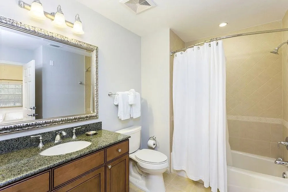 Cabana Court Paradise 3 Bed 3 Br condo by RedAwning