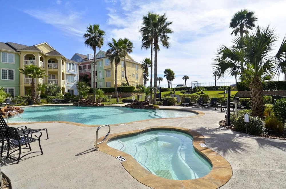 Dawn 225-Vista Perfecta - 2 Br Condo