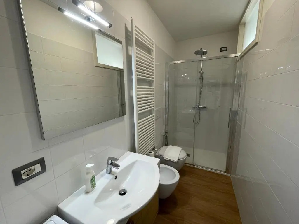 Modern apartment in Sorico - Larihome A10