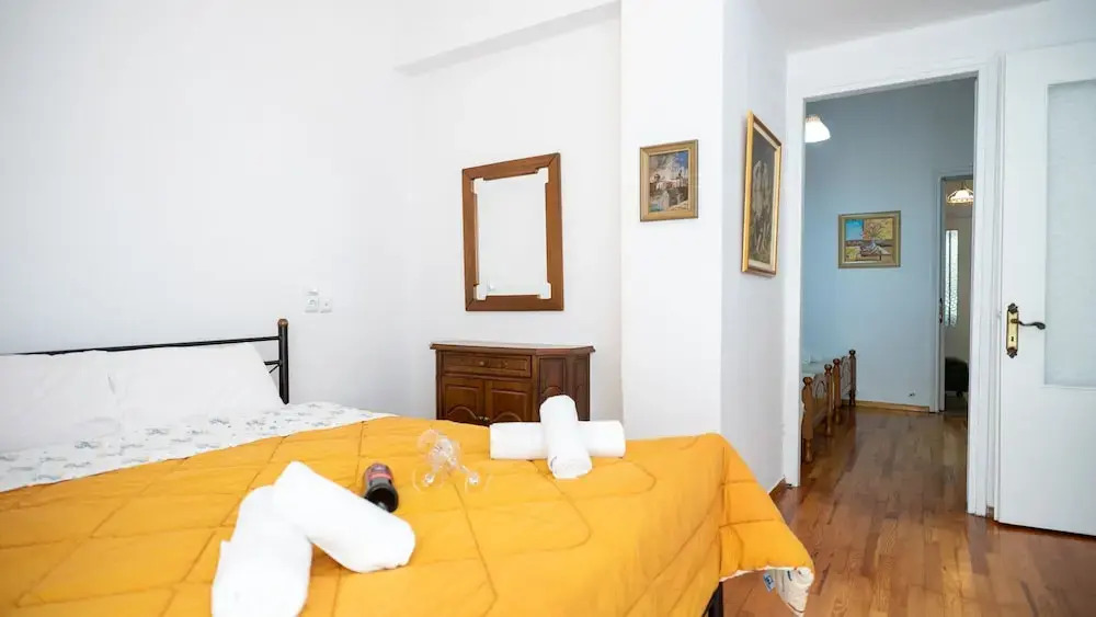 Theoni Central Apartment
