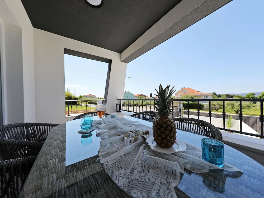 Merita Apartments with Pool