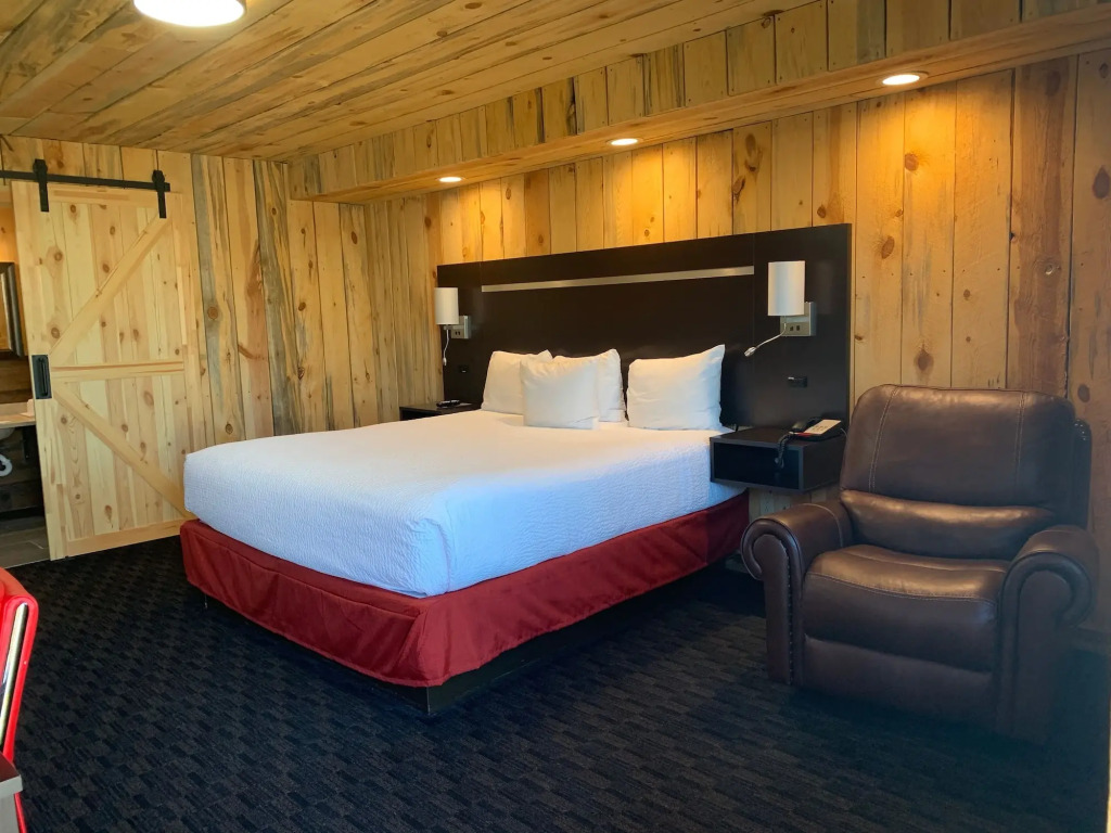 Americas Best Value Inn Wall