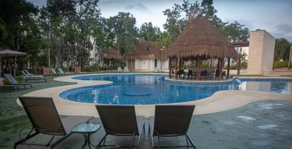 Casa Tucan. A contemporary holiday or work nest