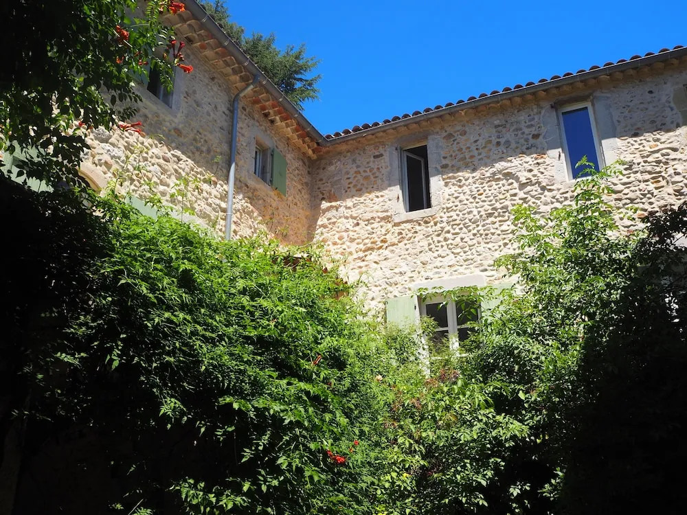 Les Cailloux Dorés