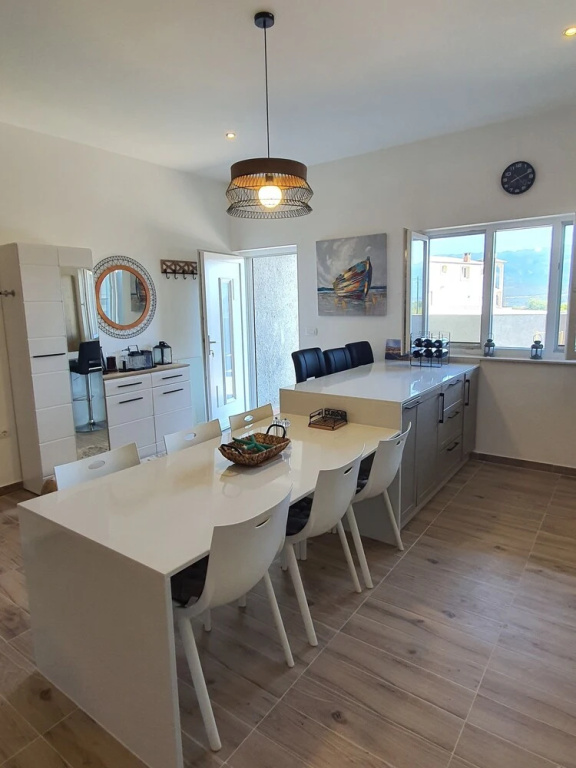 2-bed Apartment 5 Mins From Beach! Zadar, Croatia