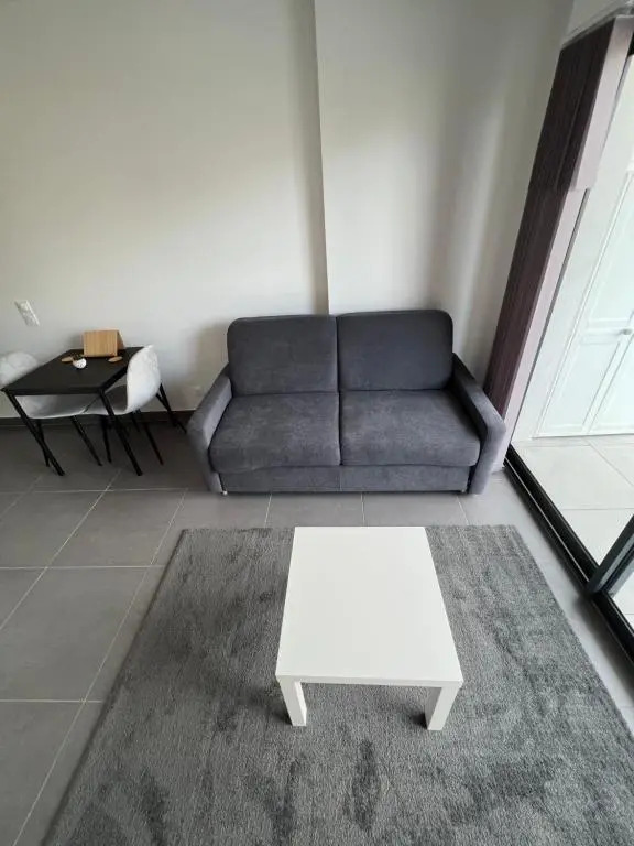 logement tout équipée Menton centre 500 m des plages