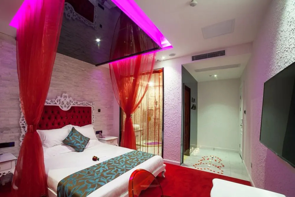 Suzhou Huazhiyu Lover Theme Hotel