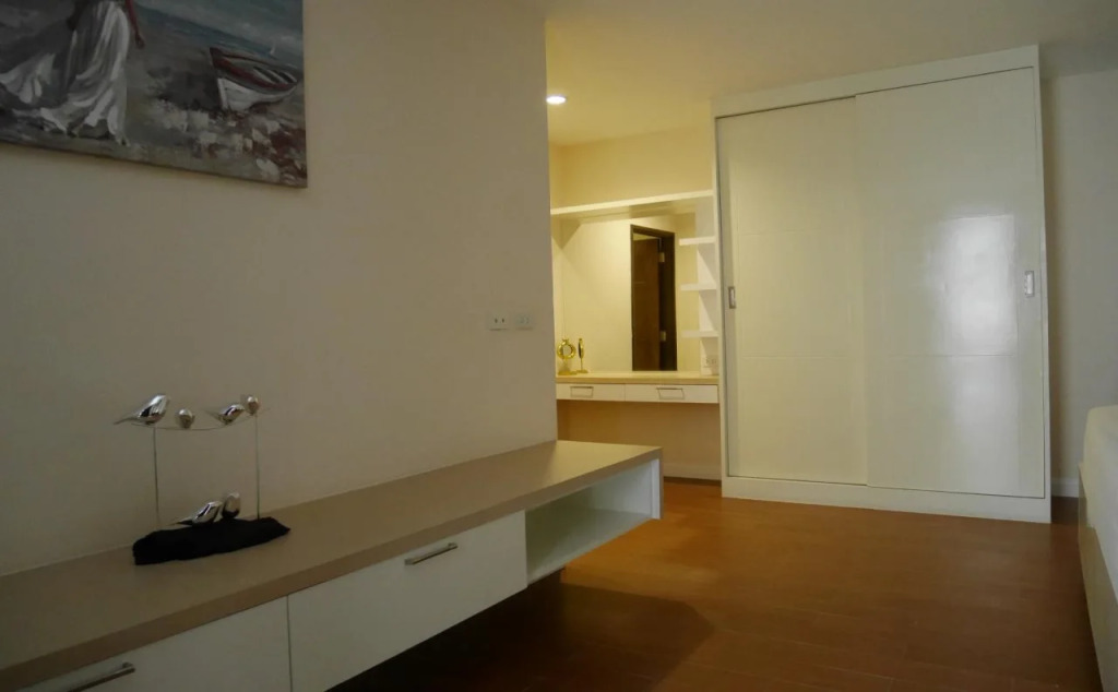 The Paradise Residence Condominum