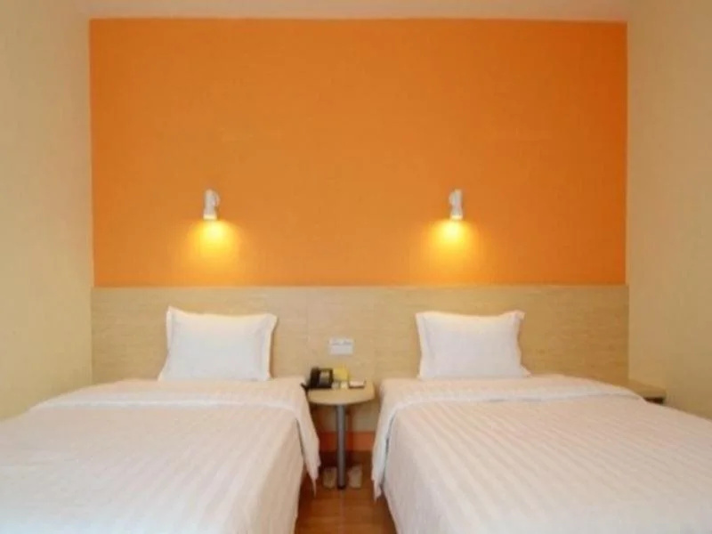 7Days Inn Guiyang Yanwu Street