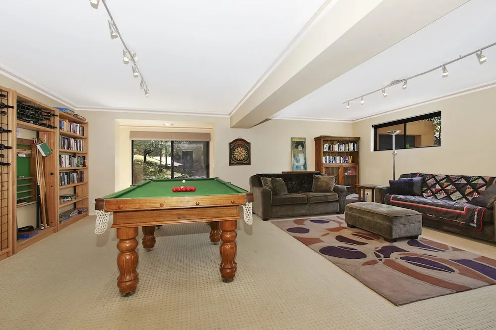 Canyons Bend - 5 Minute walk to shops and cafes
