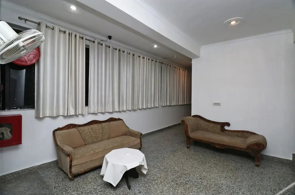 Rajni Guest House by OYO Rooms