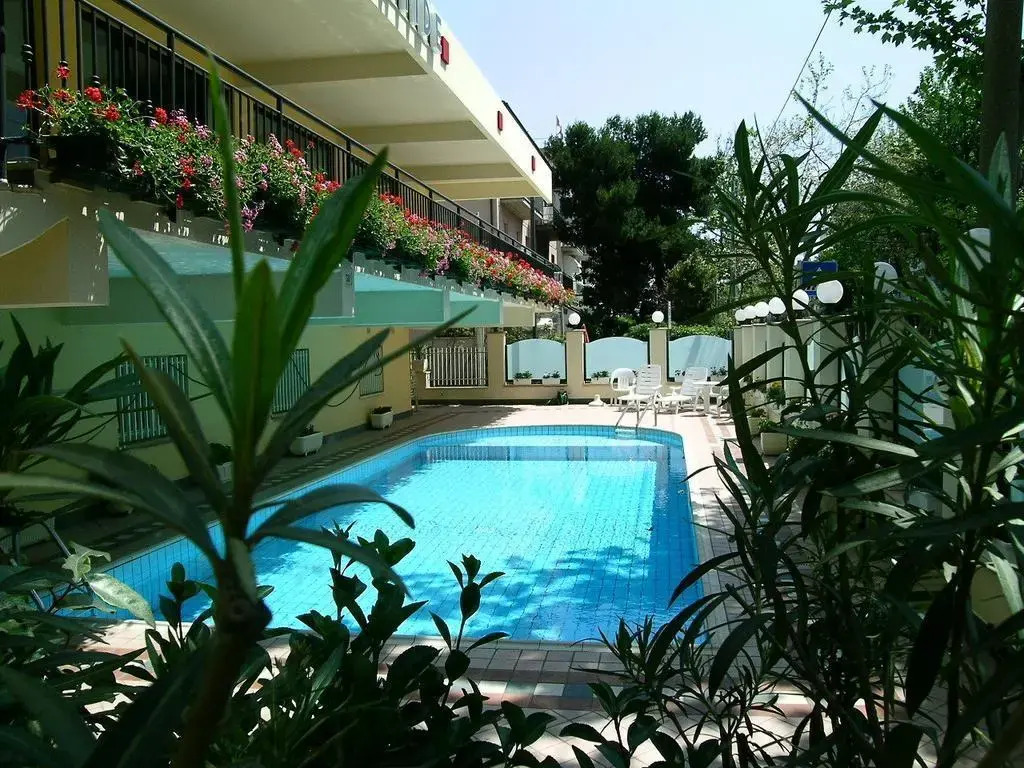 Hotel Artide - Beach Front