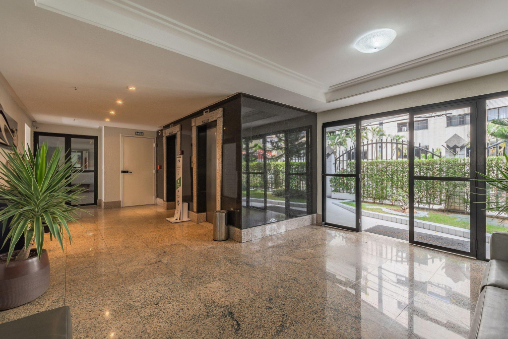 Hamilton Nogueira #1404   Apartamento Na Praia De Meireles Por Carpediem