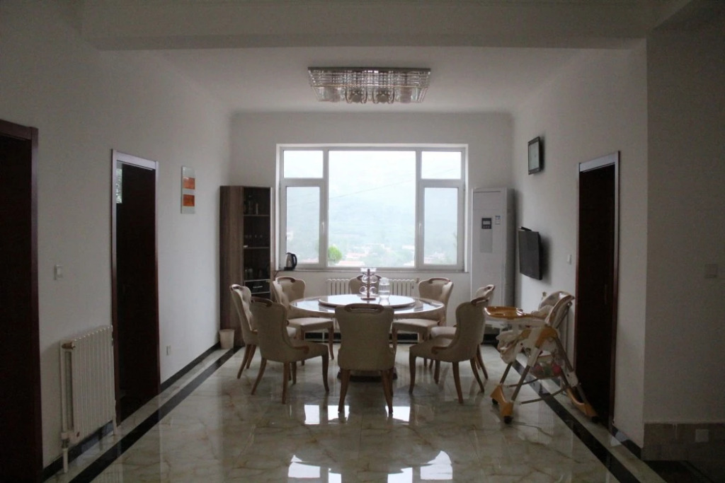 Jinan Banshan Linyun Resort Hotel