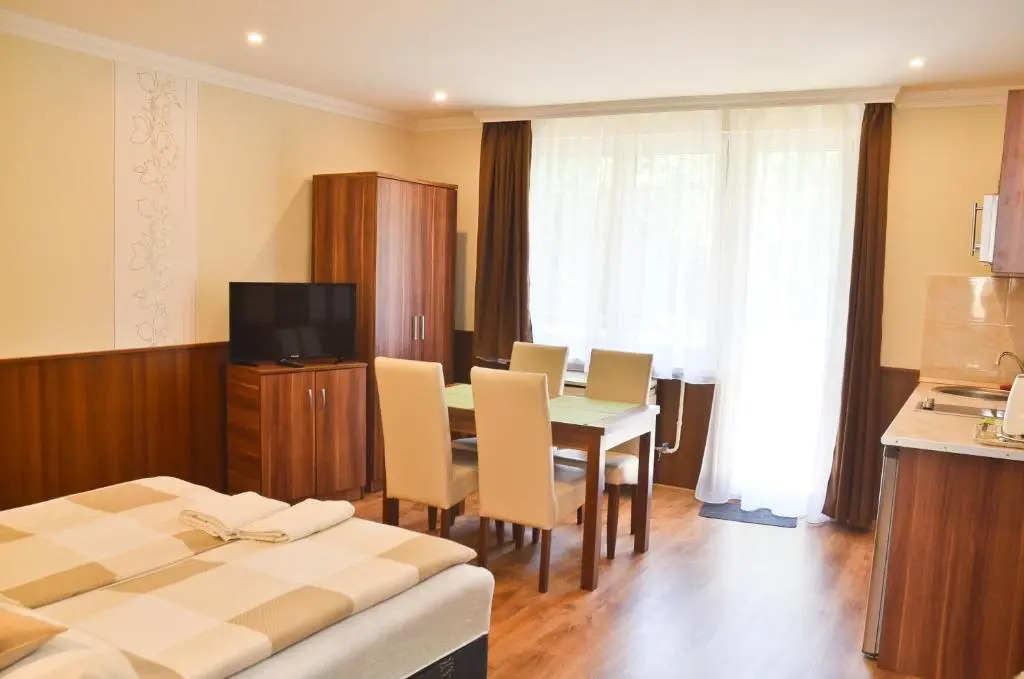 Média Apartmanház