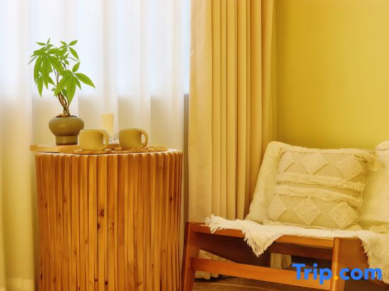 LuoLanXiao ZhuSpacious;PanoramicMountain Views; Designer Garden Boutique Inn