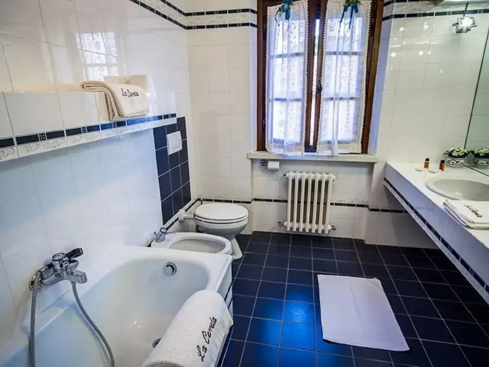 Villa by Lake Trasimeno With Scenic Views