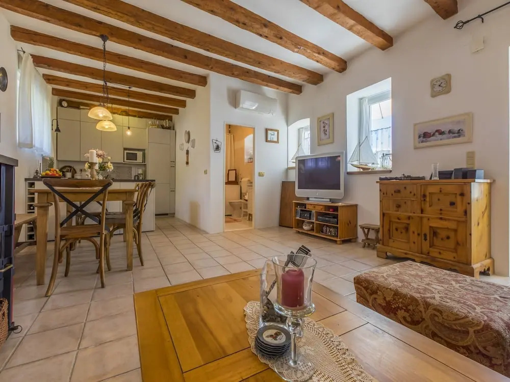 Rustic Villa Mala