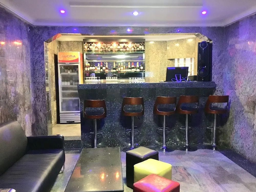 Elicris Hotel