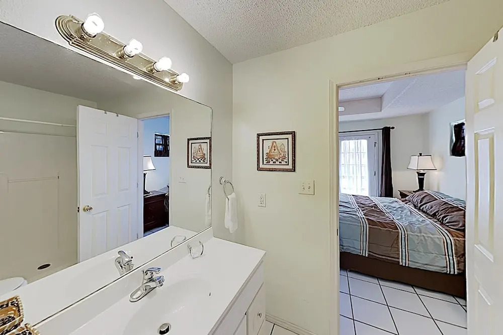 New Listing! Casa De La Isla W/ Private Pool 3 Bedroom Condo