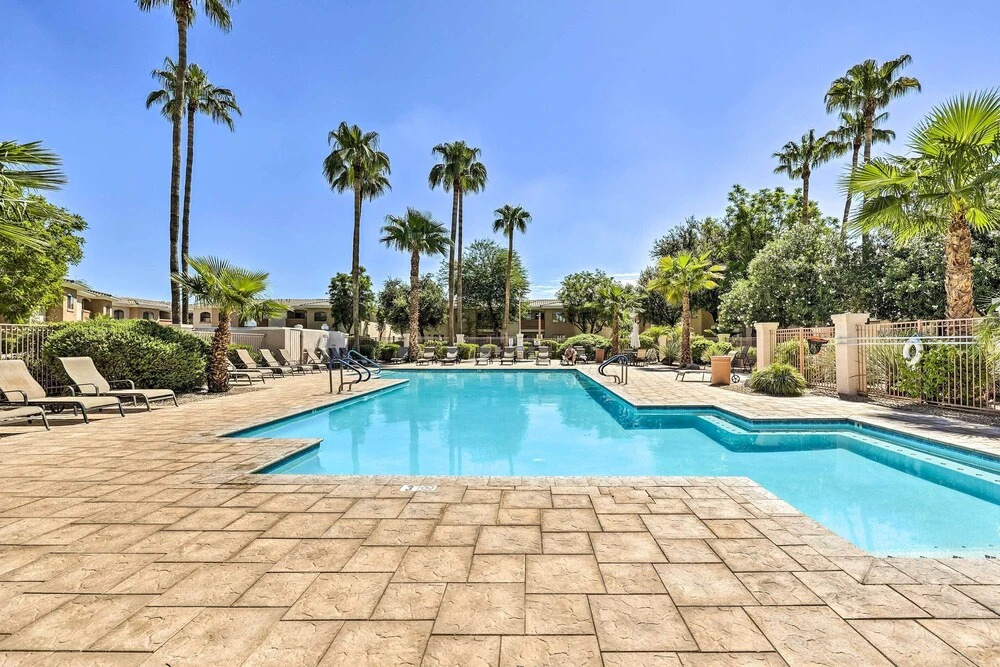 Communal Pool: Sunny First-floor Condo in Phoenix
