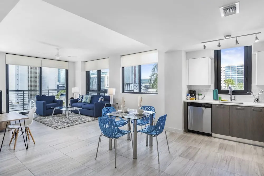 Bluebird Suites Downtown Brickell