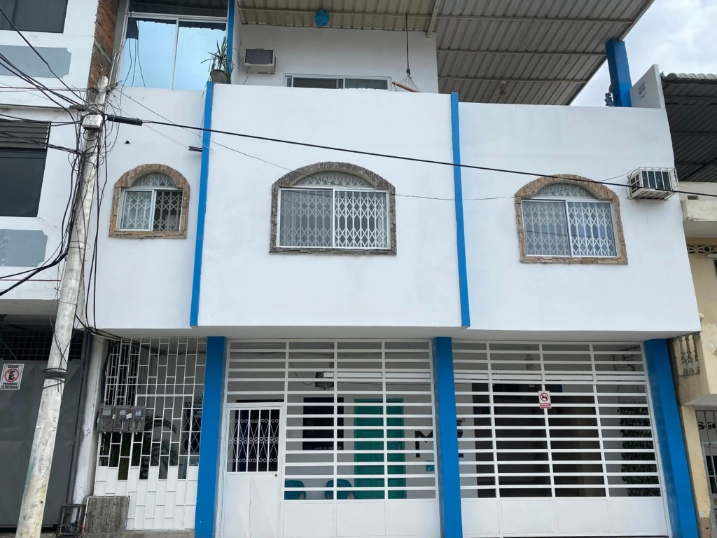 Beautiful apartment near Malecon and Murcielago beach!