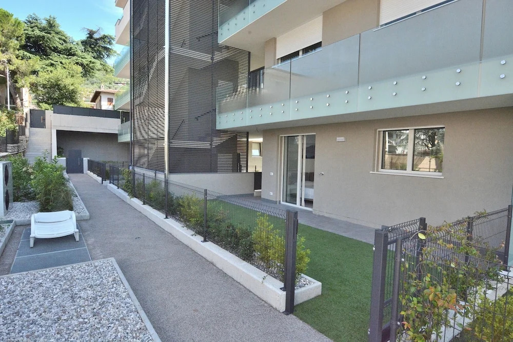 Apartment Terre Scaligere With Pool
