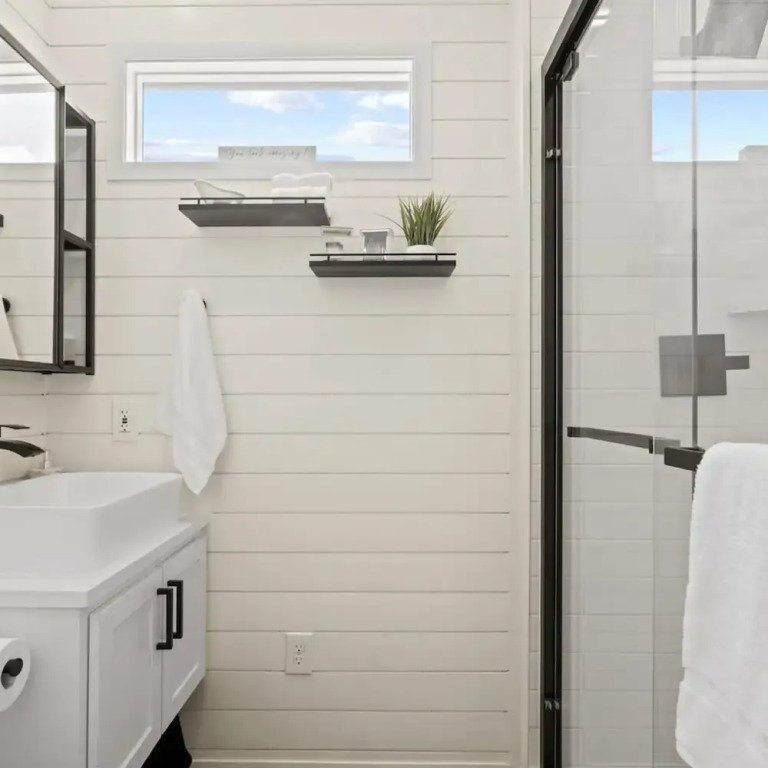 New The Yellow Beacon-luxury Shipping Container