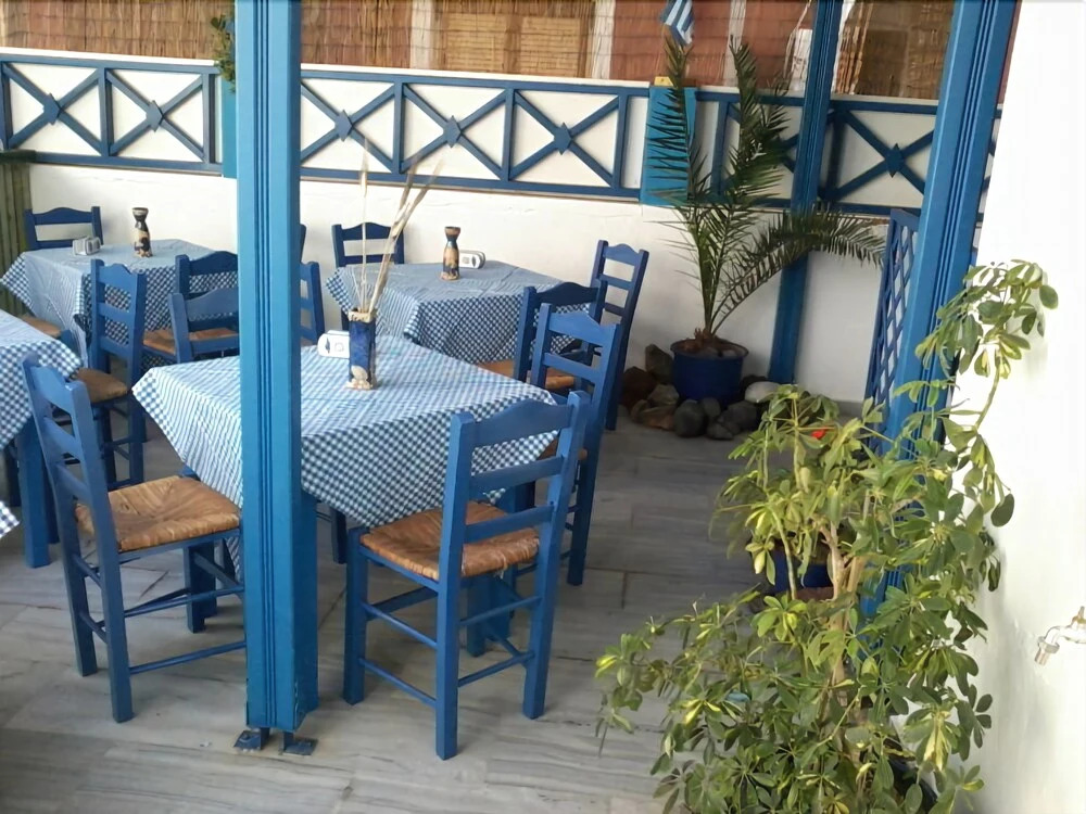 Lunar Santorini Hotel