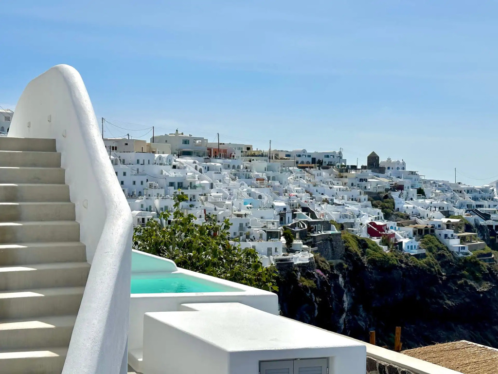 Eteoro Suites