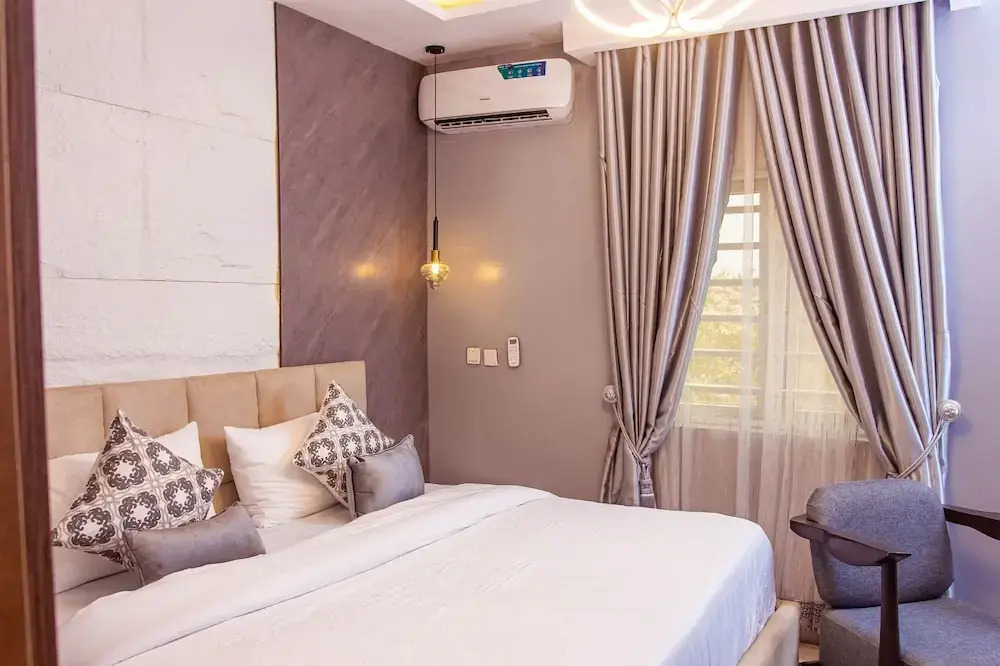 TM Luxe Stays Apartment