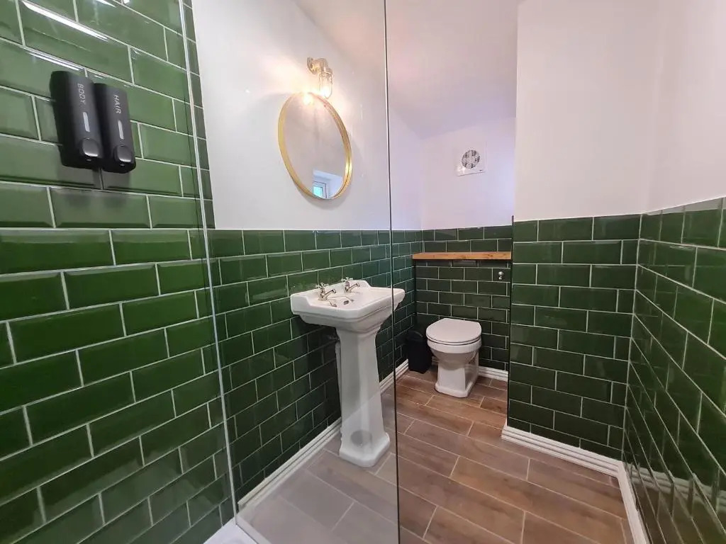 Family friendly, Modern House just 1m from Bike Park Wales