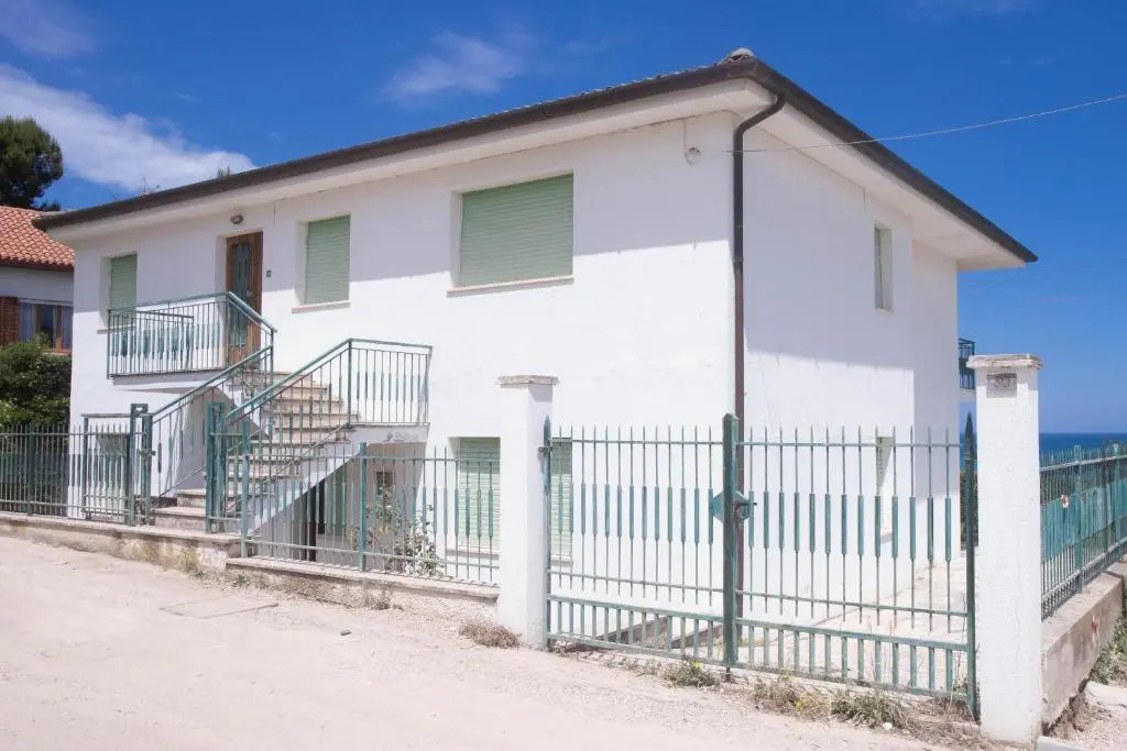 N128 - Numana, trilocale vista mare a 200mt dalla spiaggia