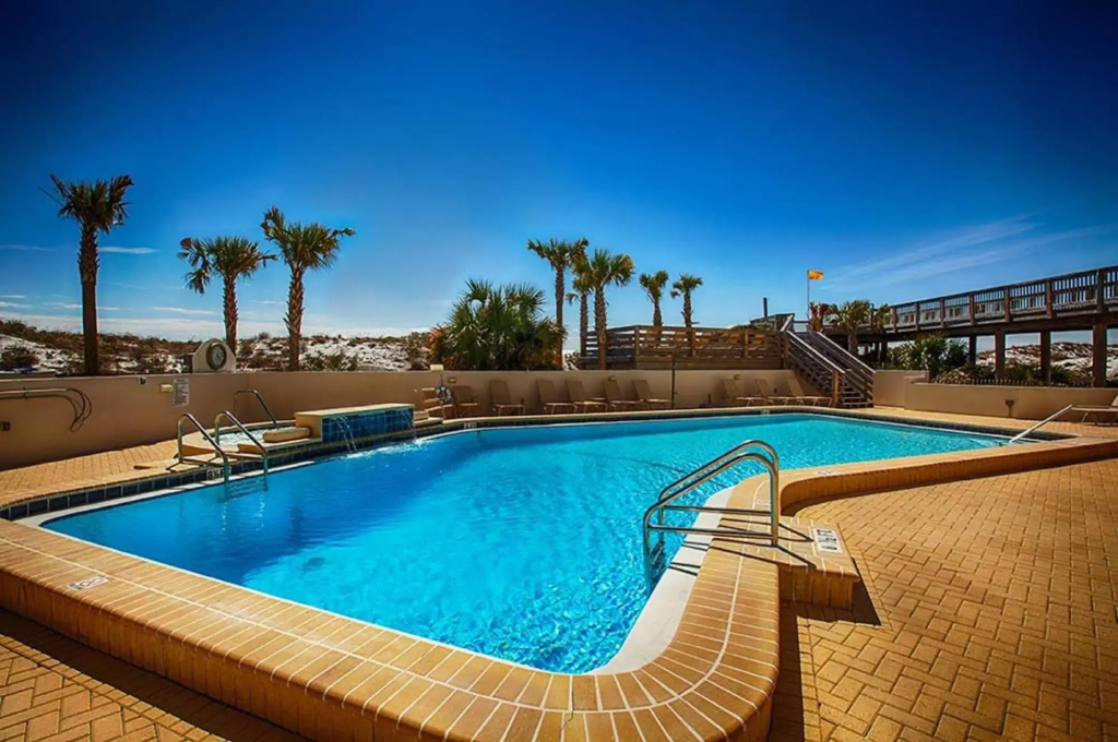 Beachside Towers at Sandestin by Panhandle Getaways