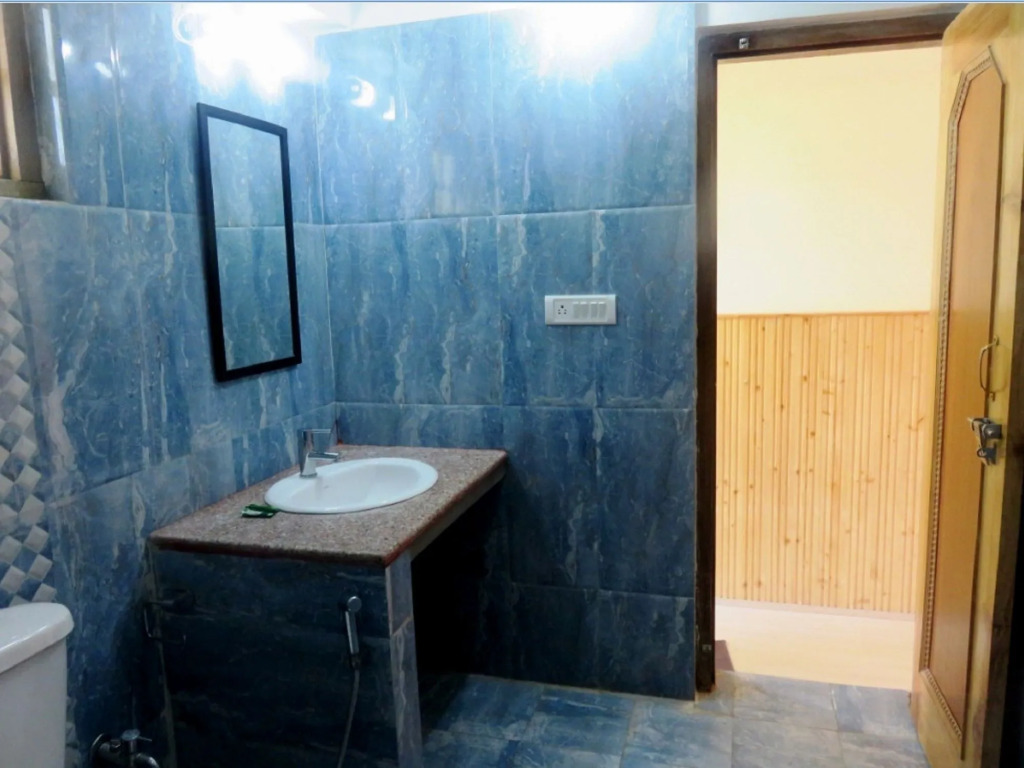 Hotel Abu Palace