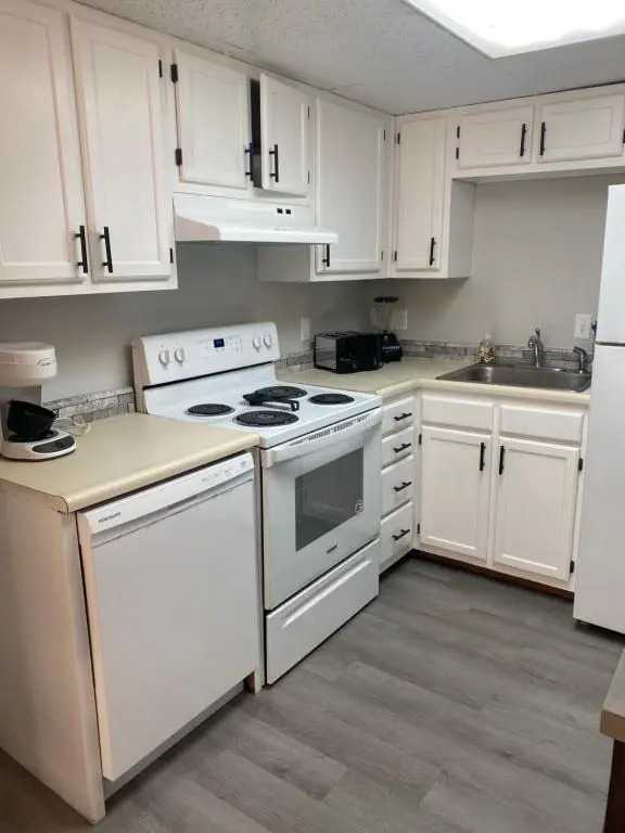 River Place Condos 603 2BD
